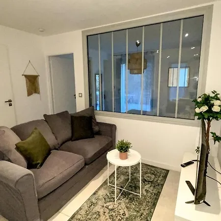 Apartment T2 Neuf - Terrace - Center, 8 Min Comedie